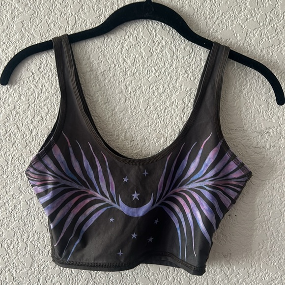 Teeki Crop Top - Picture 2 of 4